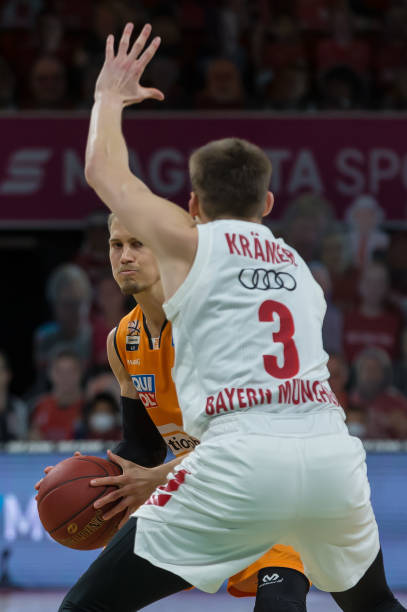 俱乐部需要 俱乐部需要