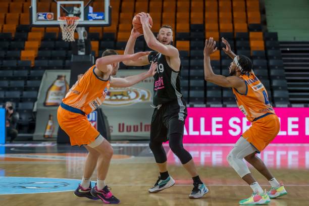 挥出预期水 挥出预期水