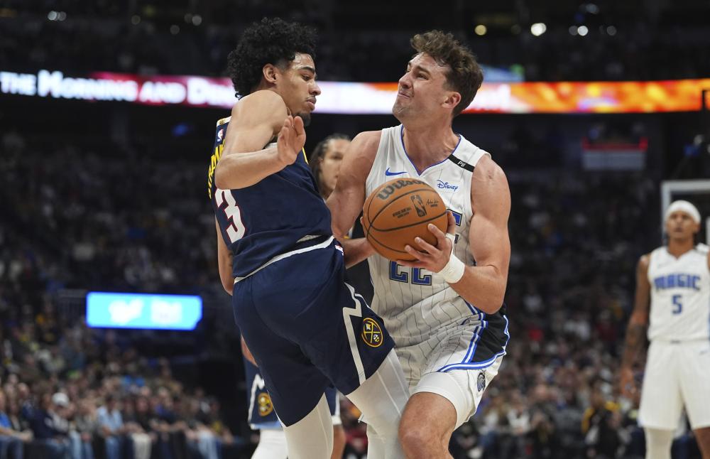 斯的前任主 斯的前任主