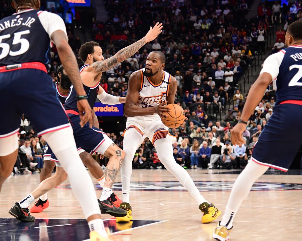 F1中国大奖赛：皮亚斯特里取得杆位